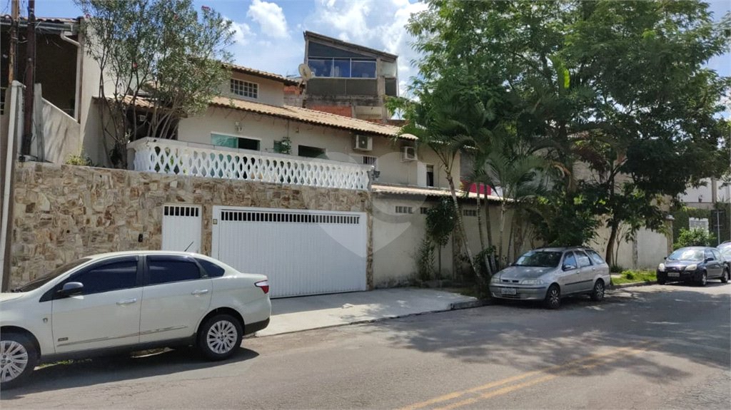 Sobrado à venda com 3 quartos, sendo 1 suíte, em Parque Cidade Jardim Ii, Jundiaí, SP