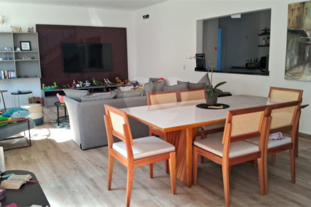 Casa à venda com 4 suítes no condomínio Vila Inglesa, Atibaia - SP