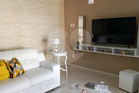 Casa à venda com 3 quartos, sendo 1 suíte, no condomínio Vargem Grande Quality Ii, Rio de Janeiro - RJ