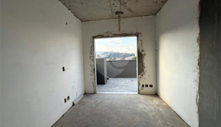 Casa à venda com 3 suítes no condomínio Residencial Floresta, São Paulo - SP