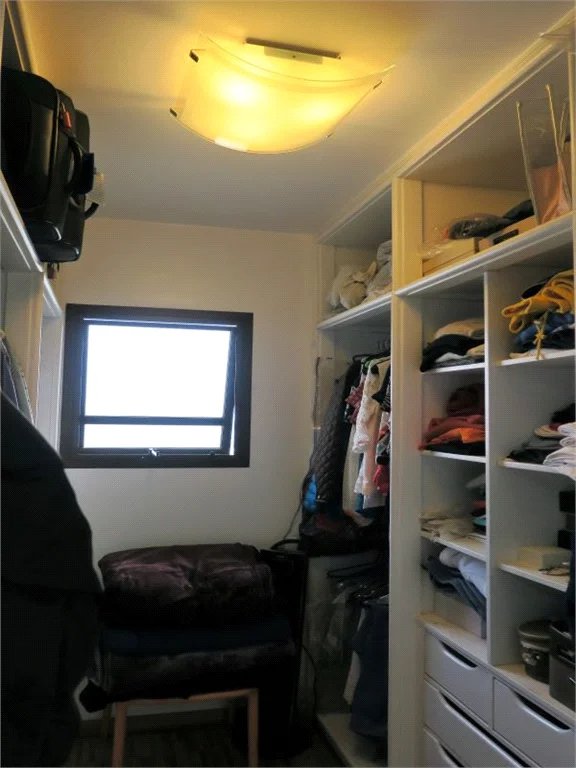 Apartamento à venda com 4 quartos, sendo 3 suítes, em Jardim Monte Kemel, São Paulo, SP