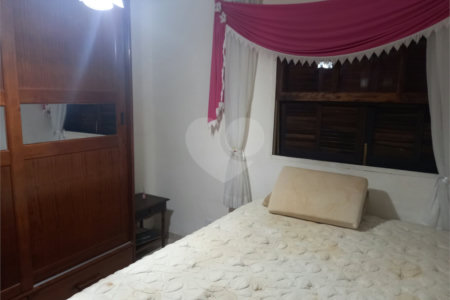 Sobrado à venda com 3 quartos em Santa Teresinha, São Paulo, SP