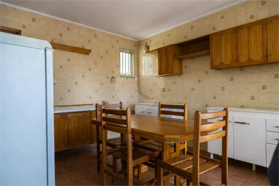 Sobrado à venda com 3 quartos, sendo 1 suíte,  em Vila Guarani, São Paulo, SP