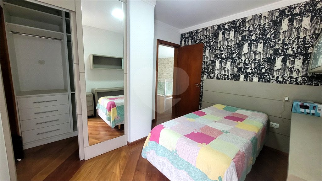 Casa à venda com 4 suítes no condomínio Jardim da Montanha I, Mairiporã - SP