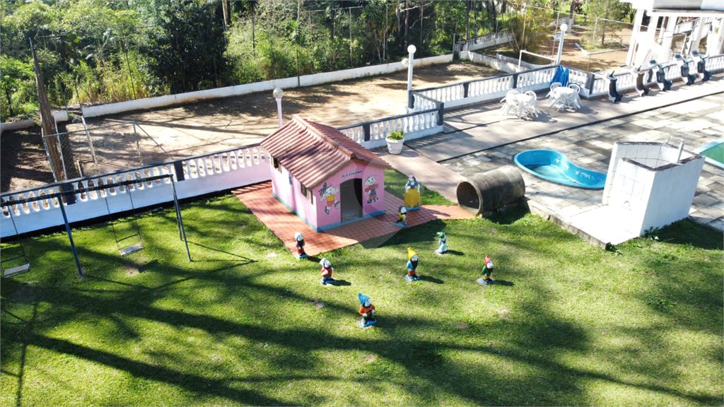 Sítio à venda com 8 quartos, sendo 4 suítes, em Boa Vista, Mogi das Cruzes, SP