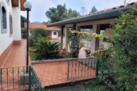 Chácara à venda com 4 suítes em Recanto Amapola, Bragança Paulista, SP