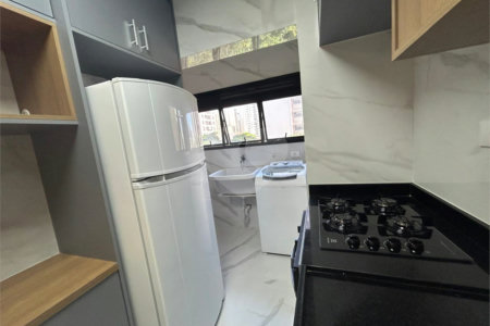Apartamento para alugar com 3 quartos, sendo 1 suíte,  em Pinheiros, São Paulo, SP
