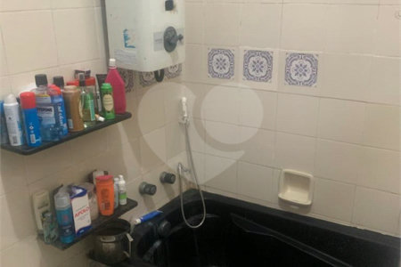Casa à venda com 2 quartos, sendo 1 suíte, em Praça da Bandeira, Rio de Janeiro, RJ