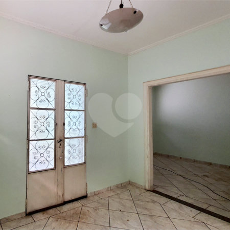 Sobrado à venda com 4 quartos, sendo 1 suíte, no Centro, Ribeirão Preto, SP