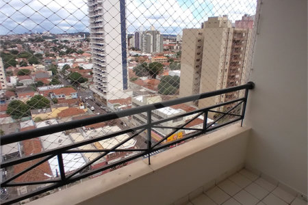Apartamento com 3 dormitórios sendo 1 suíte.