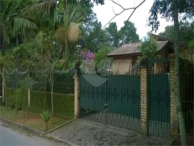 Casa à venda com 3 quartos, sendo 1 suíte,  em Serra da Cantareira, Mairiporã, SP