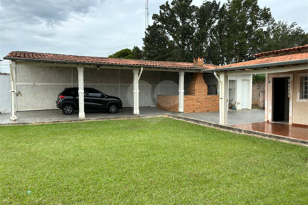 Chácara à venda com 3 quartos, sendo 1 suíte, em João Jabour, Salto, SP