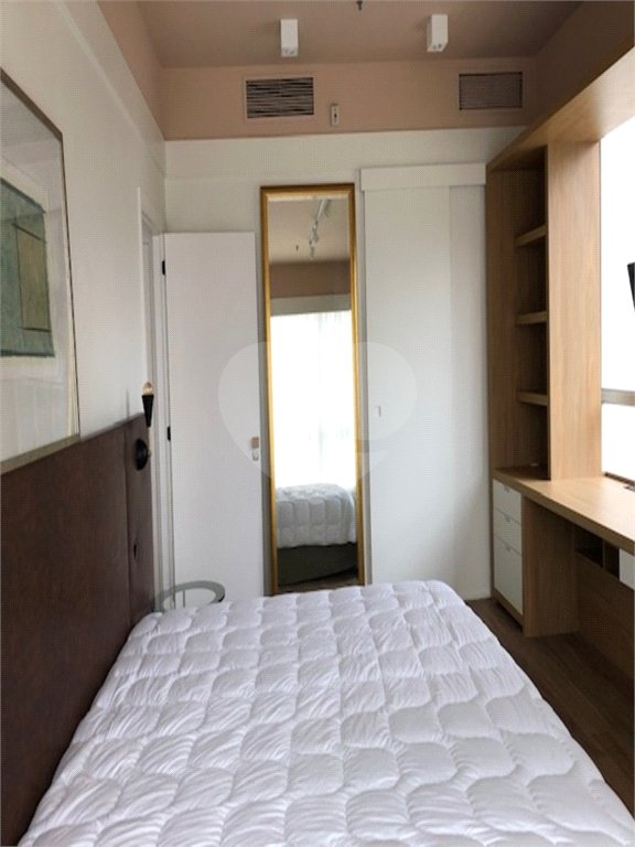 Flat à venda com 1 suíte em Santana, São Paulo, SP