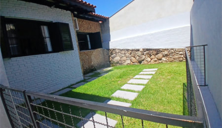 Casa à venda com 3 quartos, sendo 1 suíte, em Recreio Maristela, Atibaia, SP