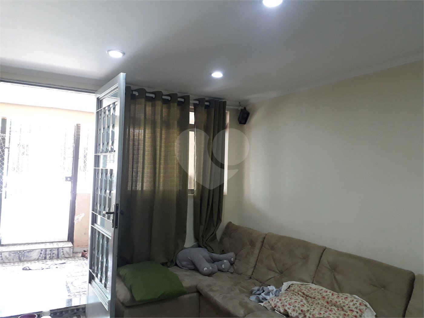 Sobrado à venda com 2 quartos em Tremembé, São Paulo, SP