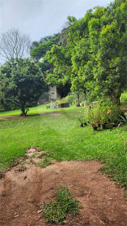Chácara à venda com 4 quartos, sendo 3 suítes, em Pinheirinho, Vinhedo, SP