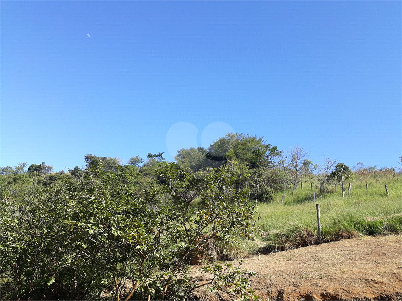 Sítio à venda com 9 quartos, sendo 7 suítes, no Centro, Monteiro Lobato, SP