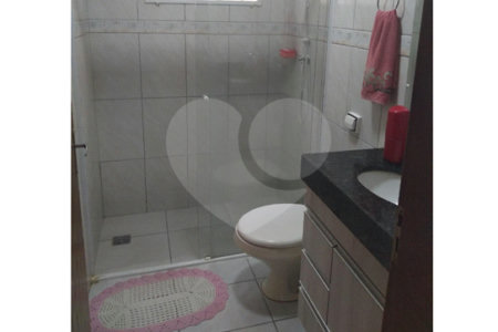 Casa à venda com 3 quartos, sendo 1 suíte, em Jardim Elizabeth, Salto, SP