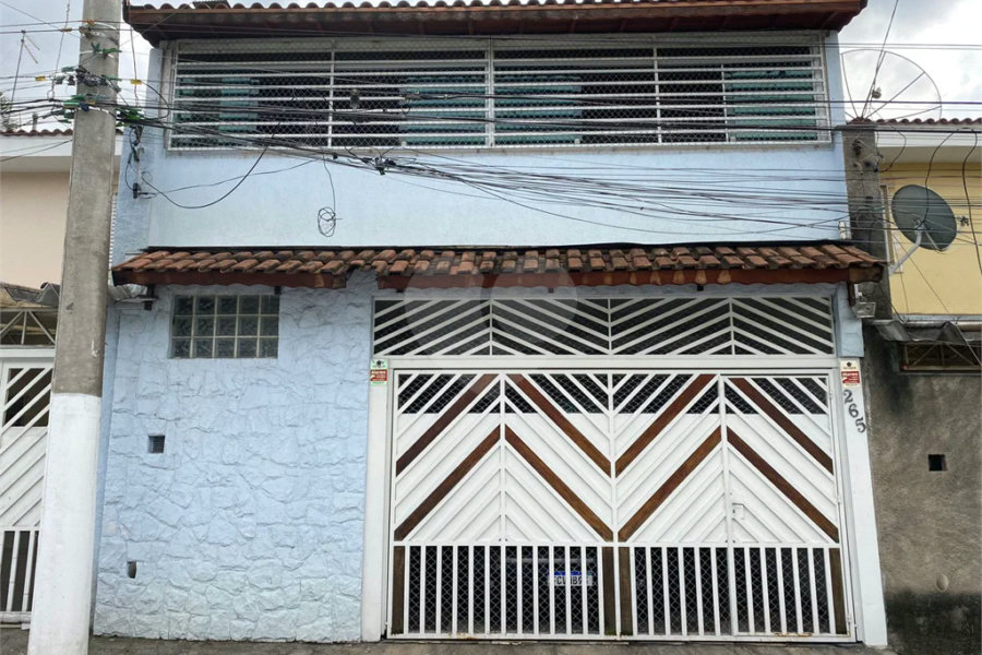 Sobrado à venda com 2 suítes em Santa Terezinha, São Paulo, SP