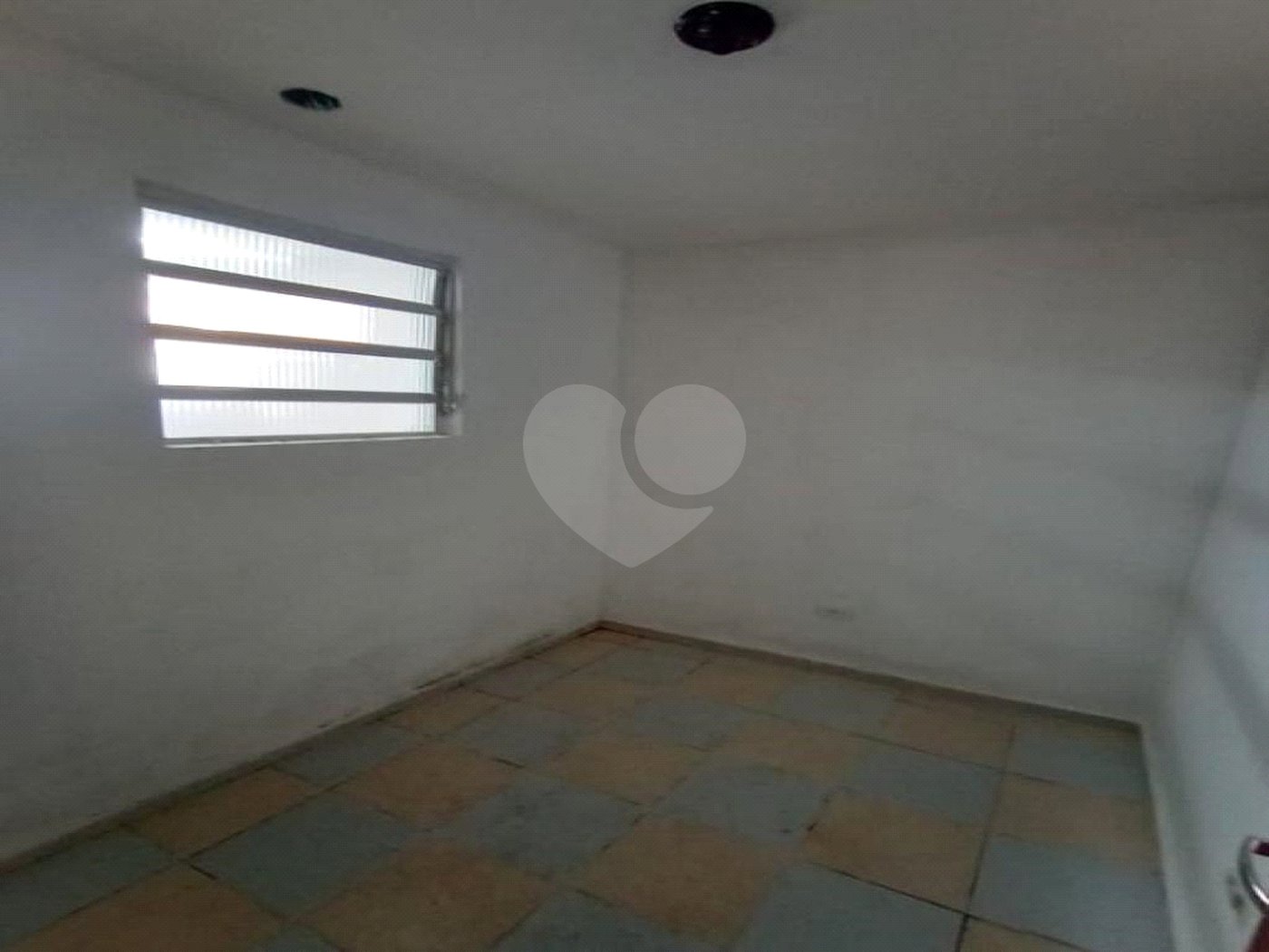 Casa à venda com 3 quartos, sendo 1 suíte, em Saúde, São Paulo, SP