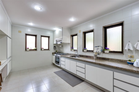 Casa à venda com 4 suítes em Alto da Boa Vista, São Paulo, SP