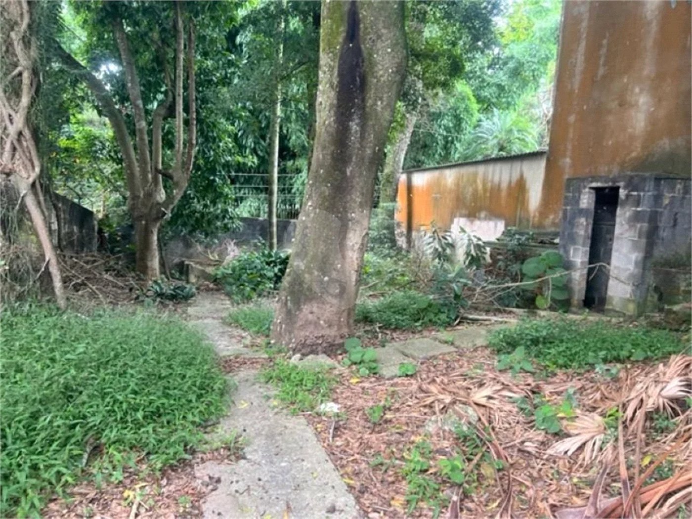 Terreno à venda com 1 quarto em Horto, São Paulo, SP