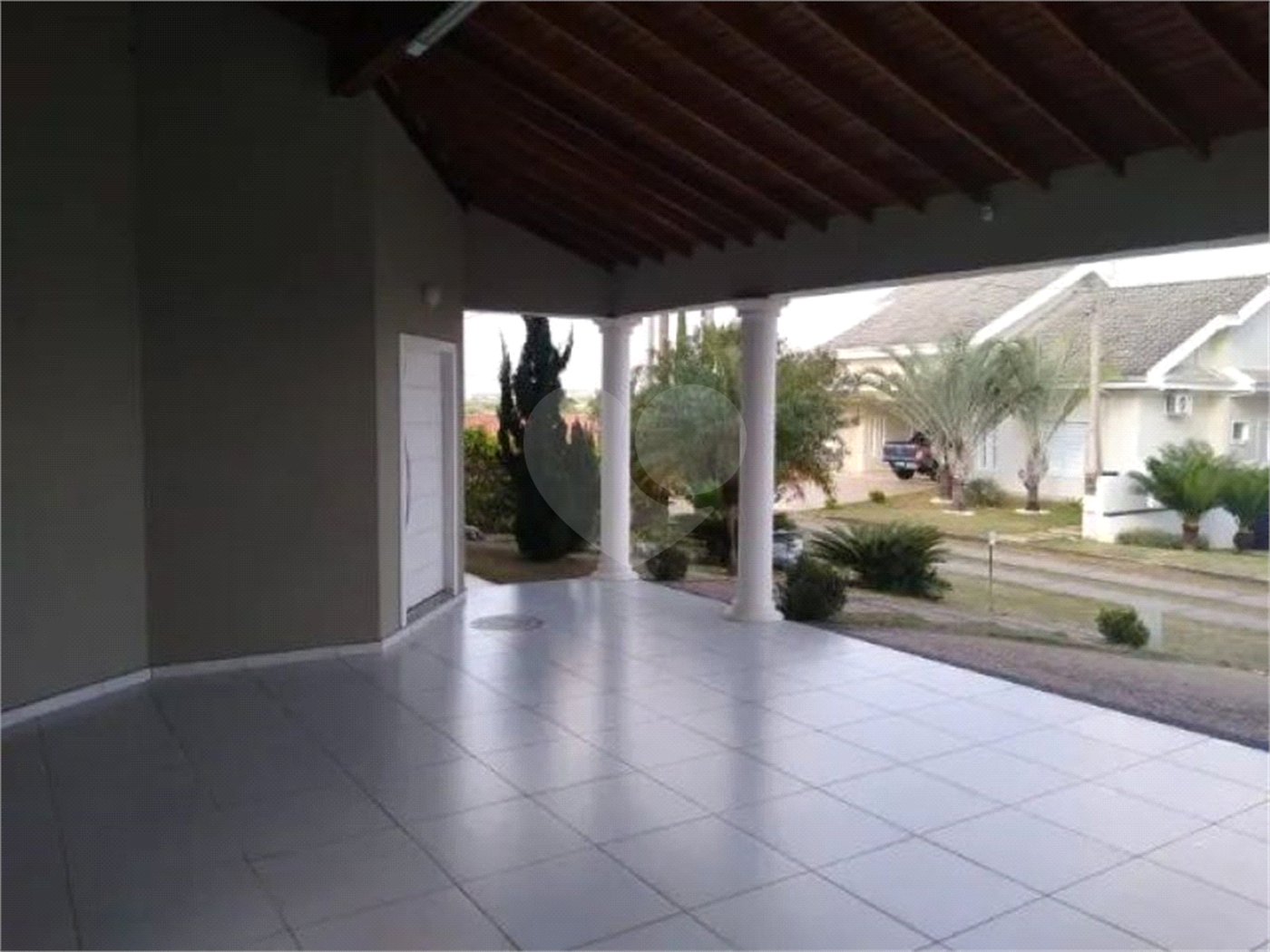 Casa à venda com 3 quartos, sendo 1 suíte, no condomínio Palmeiras Imperiais, Salto - SP