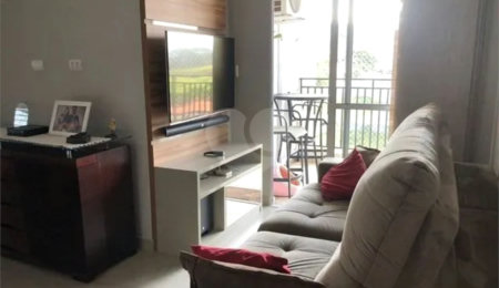 Apartamento à venda com 2 quartos, sendo 1 suíte,  em Bairro do Colonia, Jacareí, SP