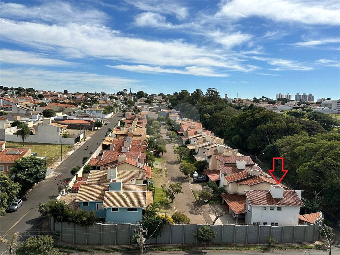 Casa a venda no Condomínio Grand Ville