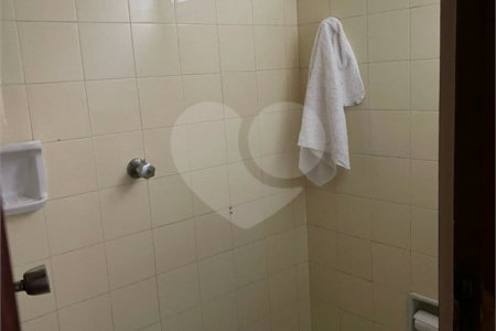 Apartamento à venda com 3 quartos, sendo 1 suíte, em Higienópolis, São Paulo, SP