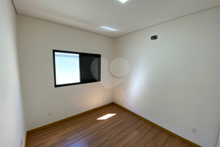 Casa térrea para venda no condomínio Residencial Quebec
