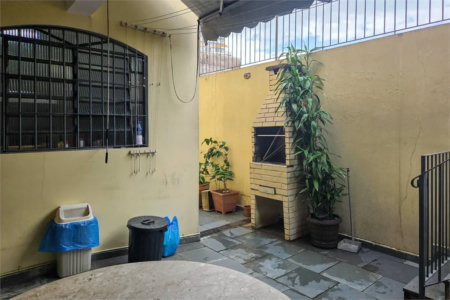 Casa à venda com 4 quartos, sendo 2 suítes,  em Vila Sônia, São Paulo, SP
