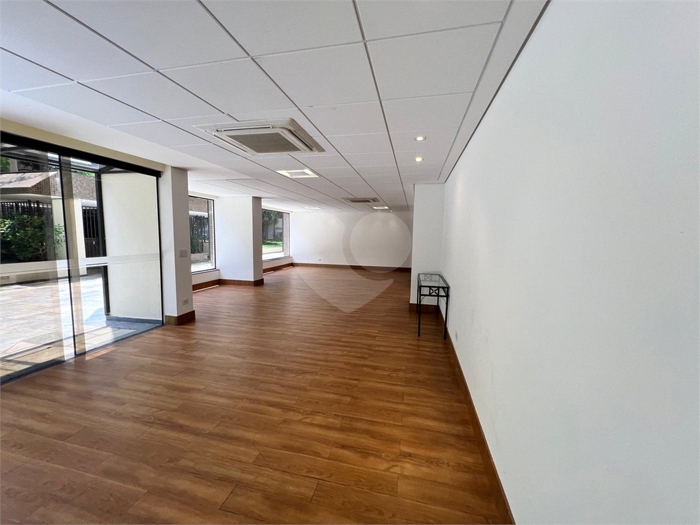Apartamento à venda com 4 quartos, sendo 3 suítes, em Itaim Bibi, São Paulo, SP
