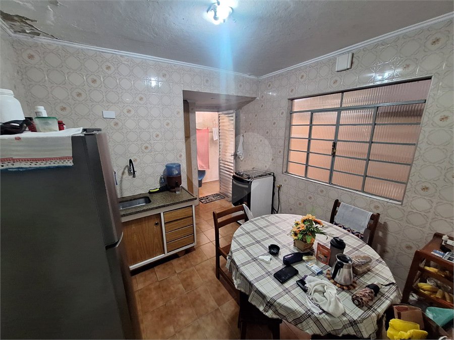 Sobrado à venda com 2 quartos em Vila Nivi, São Paulo, SP