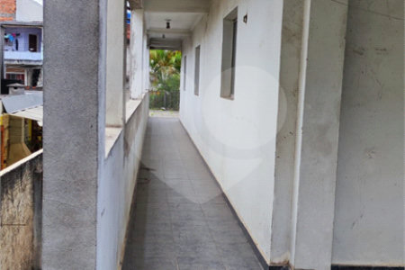 Sobrado à venda com 5 quartos, sendo 3 suítes, em Vila Campestre, São Paulo, SP