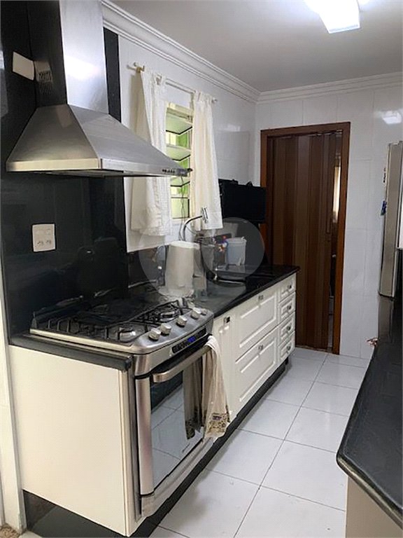 Sobrado à venda com 3 quartos em Vila Paulicéia, São Paulo, SP