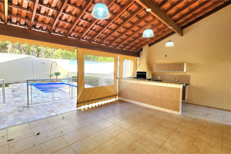 Casa à venda com 3 quartos, sendo 1 suíte, no condomínio Bouganville, Araraquara - SP