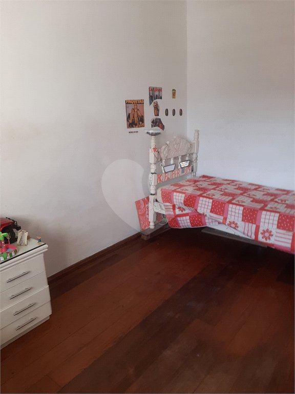 Sobrado à venda com 3 quartos, sendo 1 suíte, em Tremembé, São Paulo, SP