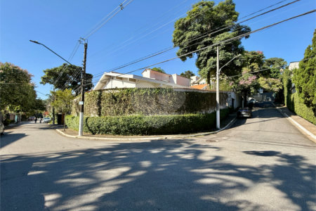 Casa de Vila à venda com 4 suítes em Alto da Boa Vista, São Paulo, SP