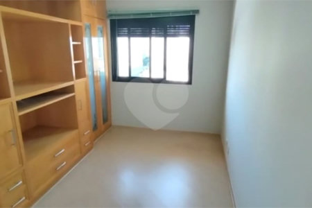 Apartamento à venda com 3 quartos, sendo 1 suíte, em Vila Gomes Cardim, São Paulo, SP