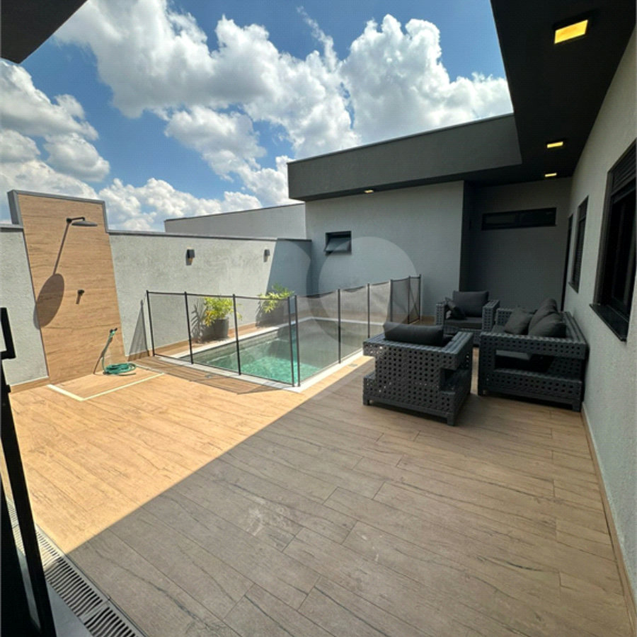 Casa à venda com 3 quartos, sendo 1 suíte, no condomínio Residencial Evidências, Indaiatuba - SP