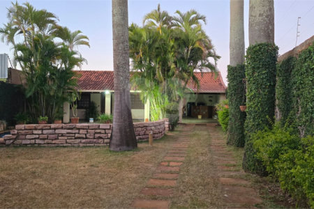 Casa à venda com 2 suítes em Jardim Eliana, Araraquara, SP