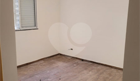 Casa à venda com 3 quartos, sendo 1 suíte,  no condomínio Vale dos Gansos, Mairiporã - SP
