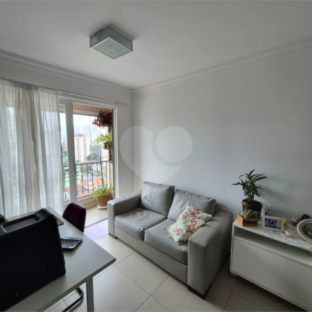 Apartamento à venda com 2 quartos em Vila Isa, São Paulo, SP