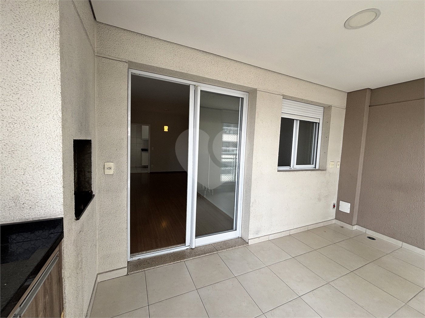 Apartamento para alugar com 3 quartos, sendo 1 suíte, em Barra Funda, São Paulo, SP