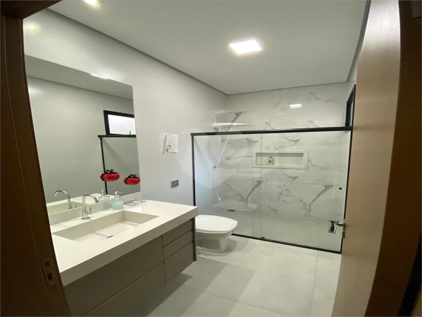 Casa à venda com 3 suítes no condomínio Quinta dos Ventos, Ribeirão Preto - SP