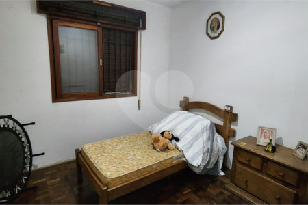 Casa à venda com 4 quartos, sendo 2 suítes, em Vila Cordeiro, São Paulo, SP