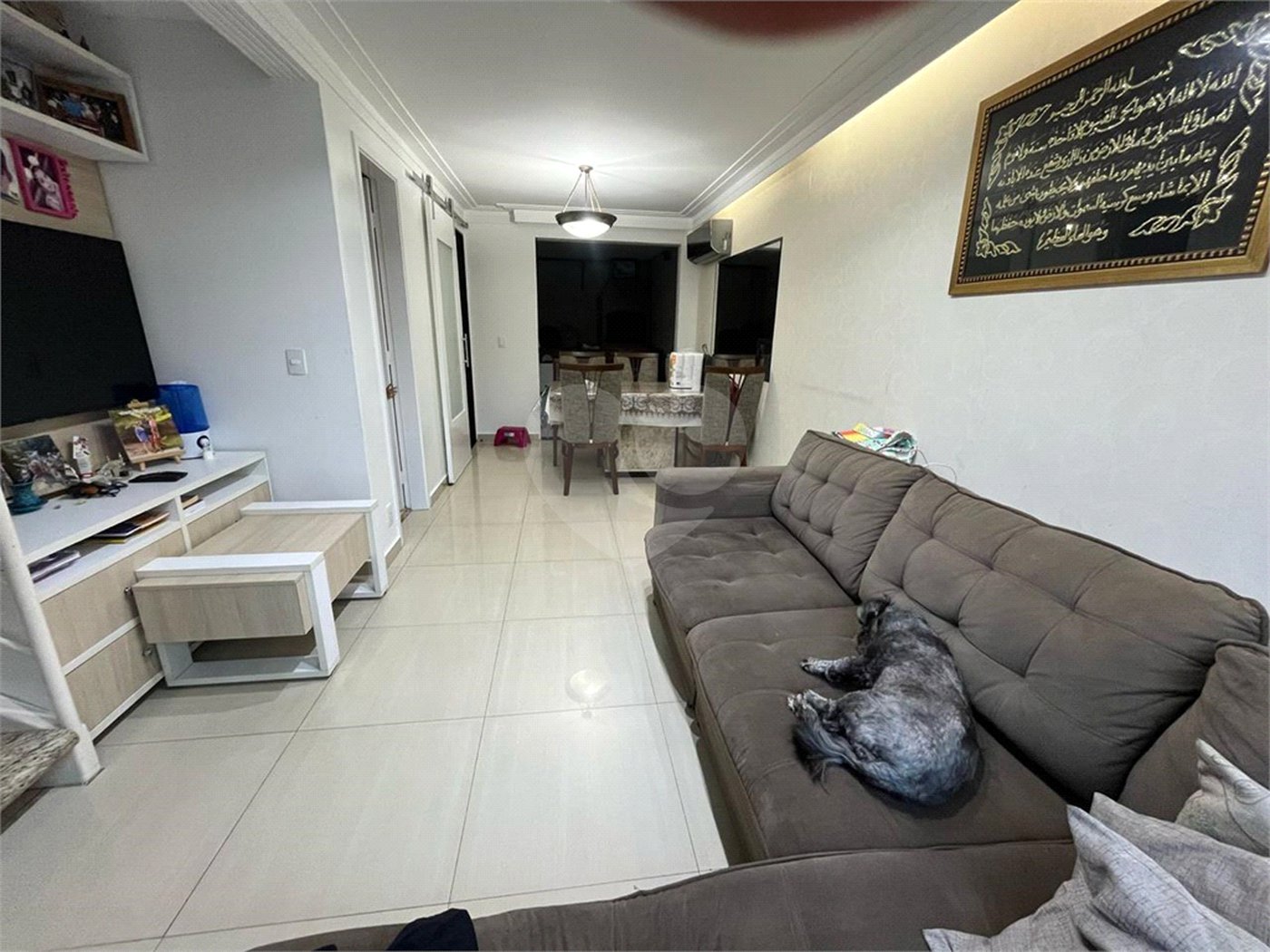 Casa à venda com 3 quartos, sendo 1 suíte, no condomínio Vila das Cores, São Paulo - SP