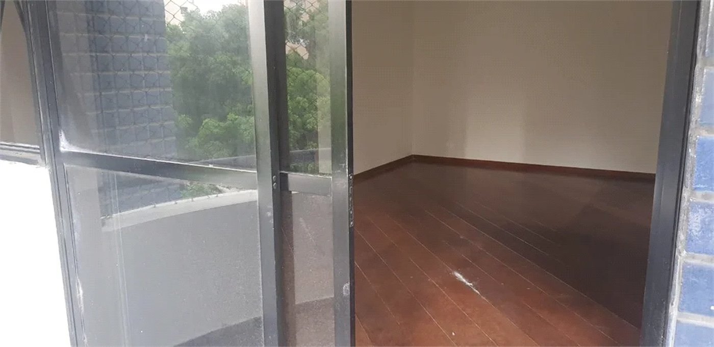 Apartamento à venda com 3 quartos, sendo 2 suítes, em Vila Suzana, São Paulo, SP