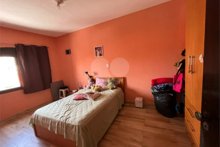 Sobrado à venda com 3 quartos, sendo 1 suíte, em Vila Paulicéia, São Paulo, SP